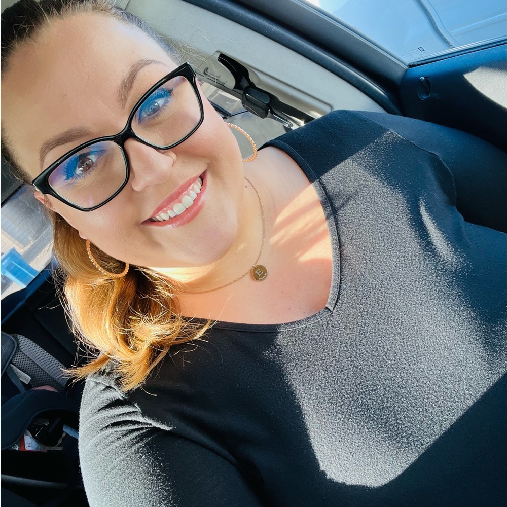 Meet your Posher, Savannah